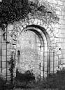 Chênehutte-Trèves-Cunault : Eglise de Saint-Maxenceul (ruines) - Portail ouest