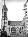 Saint-Jean-du-Doigt : Eglise - Eglise et porte d'entrée du cimetière