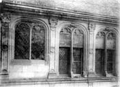Tours : Hôtel de Beaune-Semblançay - Chapelle, fenêtre, vitrail