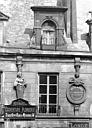 Paris : Hôtel des Prévôts - Lucarne