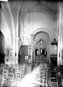 Vanxains : Eglise Notre-Dame - Nef, vue de l'entrée