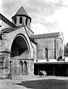 Beaulieu-sur-Dordogne : Eglise - Porche et clocher
