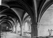 Fontenay : Abbaye - Salle capitulaire: intérieur