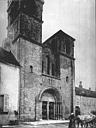 Saulieu : Eglise Saint-Andoche - Façade ouest: vue diagonale