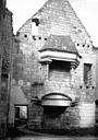 Chinon : Château, ruine - Château du Milieu, Grand Logis : Vue intérieure de la salle des Trophées