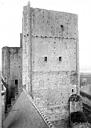 Loches : Château - Vieux Château : Petit donjon et grand donjon, côté ouest