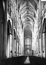 Tours : Cathédrale Saint-Gatien - Nef vue de l'entrée