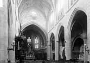 Marmande : Eglise Notre-Dame - Nef vue de l'entrée