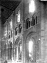 Mont-Saint-Michel (Le) : Eglise - Chapiteaux et tribunes de la nef