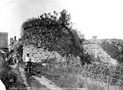 Larçay : Castellum romain (vestiges) - Tour d'angle