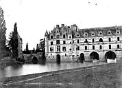 Chenonceaux : Domaine de Chenonceau : Château - Façade sur le Cher côté ouest