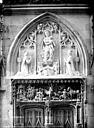 Amboise : Château - Chapelle Saint-Hubert : tympan et linteau du portail