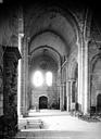 Aubazines : Abbaye (ancienne) - Eglise, intérieur : nef, vue du choeur