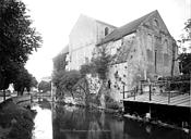 Chartres : Eglise Saint-André (ancienne) - Ensemble, côté rivière avec restes de départ d'arches de pont
