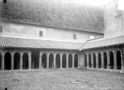Charlieu : Abbaye Saint-Fortunat (ancienne)* église - Cloître : galeries d'arcades