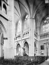 Dijon : Cathédrale Saint-Bénigne - Vue intérieure du transept, vers le nord-ouest