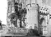 Albi : Cathédrale Sainte-Cécile - Façade sud : porche, tour d'angle et porte Dominique de Florence