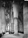 Mans (Le) : Cathédrale Saint-Julien - Vue intérieure du déambulatoire
