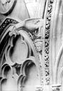 Paris 04 : Cathédrale Notre-Dame - Départ d'arcatures : chimère