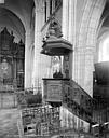 Provins : Abbaye Saint-Ayoul (ancienne) * Eglise - Vue intérieure de la nef : chaire