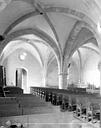 Pouilly-en-Auxois : Eglise ou chapelle Notre-Dame-Trouvée dite aussi Notre-Dame-du-Bas-de-la-Motte - Vue intérieure de la nef, vers le nord-ouest
