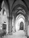 Saint-Seine-l'Abbaye : Eglise - Vue intérieure du bas-côté sud, vers l'est