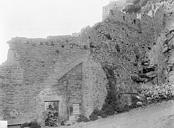 Mont-Saint-Michel (Le) : Enceinte des Fanils - Mur de défense, au nord : extérieur