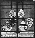 Conches-en-Ouche : Eglise Sainte-Foy - Vitrail : fenêtre du tympan