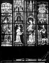 Evreux : Cathédrale Notre-Dame - Vitrail du choeur, fenêtre haute : Vierge à l'Enfant. Charles le Mauvais