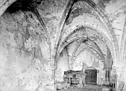 Souvigny : Abbaye (ancienne) - Vue intérieure de la salle capitulaire