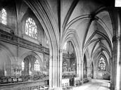 Caen : Eglise Saint-Jean - Vue intérieure du déambulatoire et du chœur, vers le nord-est