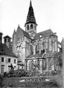 Semur-en-Auxois : Eglise Notre-Dame - Façade sud : transept et chevet