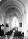 Saumur : Eglise Notre-Dame-de-Nantilly - Vue intérieure de la nef prise de la tribune