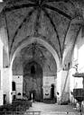 Saint-Avit-Sénieur : Abbaye (ancienne) - Eglise : Vue intérieure de la nef, vers l'entrée