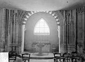 Falaise : Eglise Saint-Gervais - Vue intérieure de la chapelle des fonts baptismaux