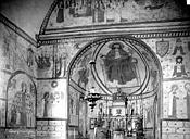 Saint-Céneri-le-Gérei : Eglise - Vue intérieure du chœur : peintures murales