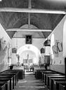 Yainville : Eglise - Vue intérieure de la nef, vers le choeur