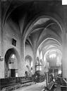 Saint-Jean-de-Losne : Eglise - Vue intérieure du choeur et de la nef, vers le sud-ouest