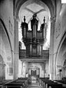 Nuits-Saint-Georges : Eglise Saint-Symphorien - Vue intérieure de la nef, vers l'entrée : Orgues