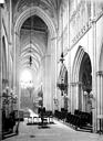 Dieppe : Eglise Saint-Jacques - Vue intérieure de la nef vers l'entrée