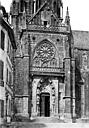 Sélestat : Eglise Saint-Georges - Façade sud : Portail à la base du clocher