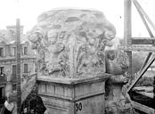Caen : Eglise Saint-Pierre - Pinacle de l'abside : Détail des sculptures