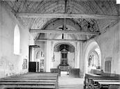 Giverny : Eglise Sainte-Radegonde - Vue intérieure de la nef vers le choeur