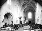Montrésor : Eglise - Vue intérieure de la nef vers le sud-ouest