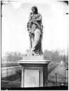 Paris 01 : Jardin des Tuileries - Statue de La Prisonnière barbare, Veturie, Le Silence