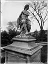 Paris 01 : Jardin des Tuileries - Statue de la Nymphe au carquois, nymphe de la chasse