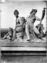 Paris 01 : Jardin des Tuileries - Statue de la Loire et du Loiret
