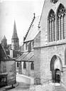 Dijon : Eglise Saint-Jean - Façade sud : Transept et partie ouest
