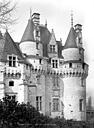 Rigny-Ussé : Château d'Ussé - Façade est et tourelle d'angle