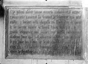 Selongey : Eglise - Inscription commémorative en marbre : Fondation de messes par Girard de Rubilly et Symonette Raveret sa femme